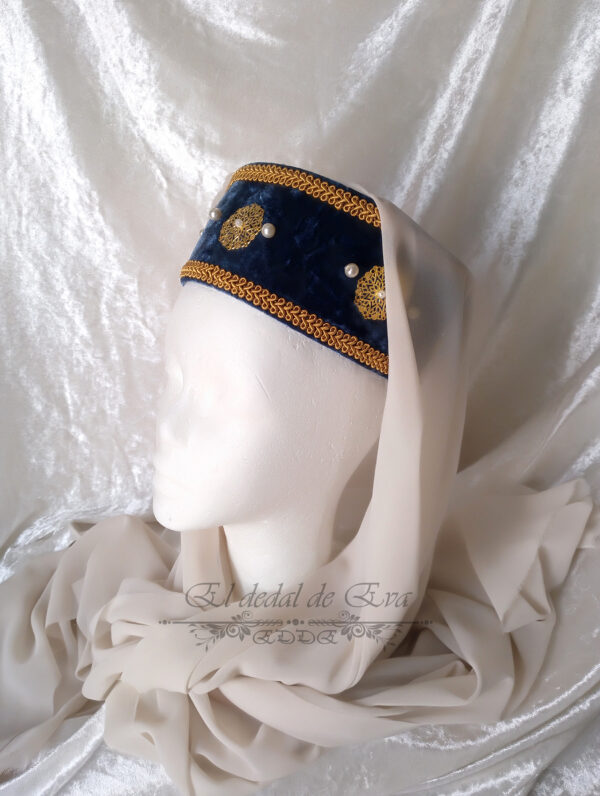 Tocado Medieval de Terciopelo Azul con Velo - Imagen 4